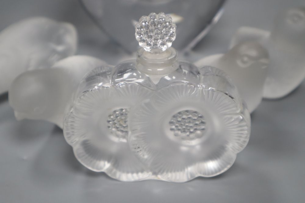 A Lalique signed scent bottle, height 9cm, four Baccarat birds and a signed Art glass vase